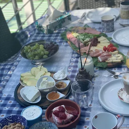 Cozy With A Beautiful Garden View * Baunatal
