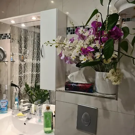 Cozy With A Beautiful Garden View Quarto em Acomodações Particulares *