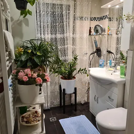 Cozy With A Beautiful Garden View Quarto em Acomodações Particulares Baunatal