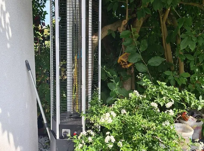 Cozy With A Beautiful Garden View * バウナタール