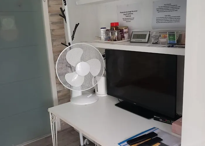 Cozy With A Beautiful Garden View バウナタール